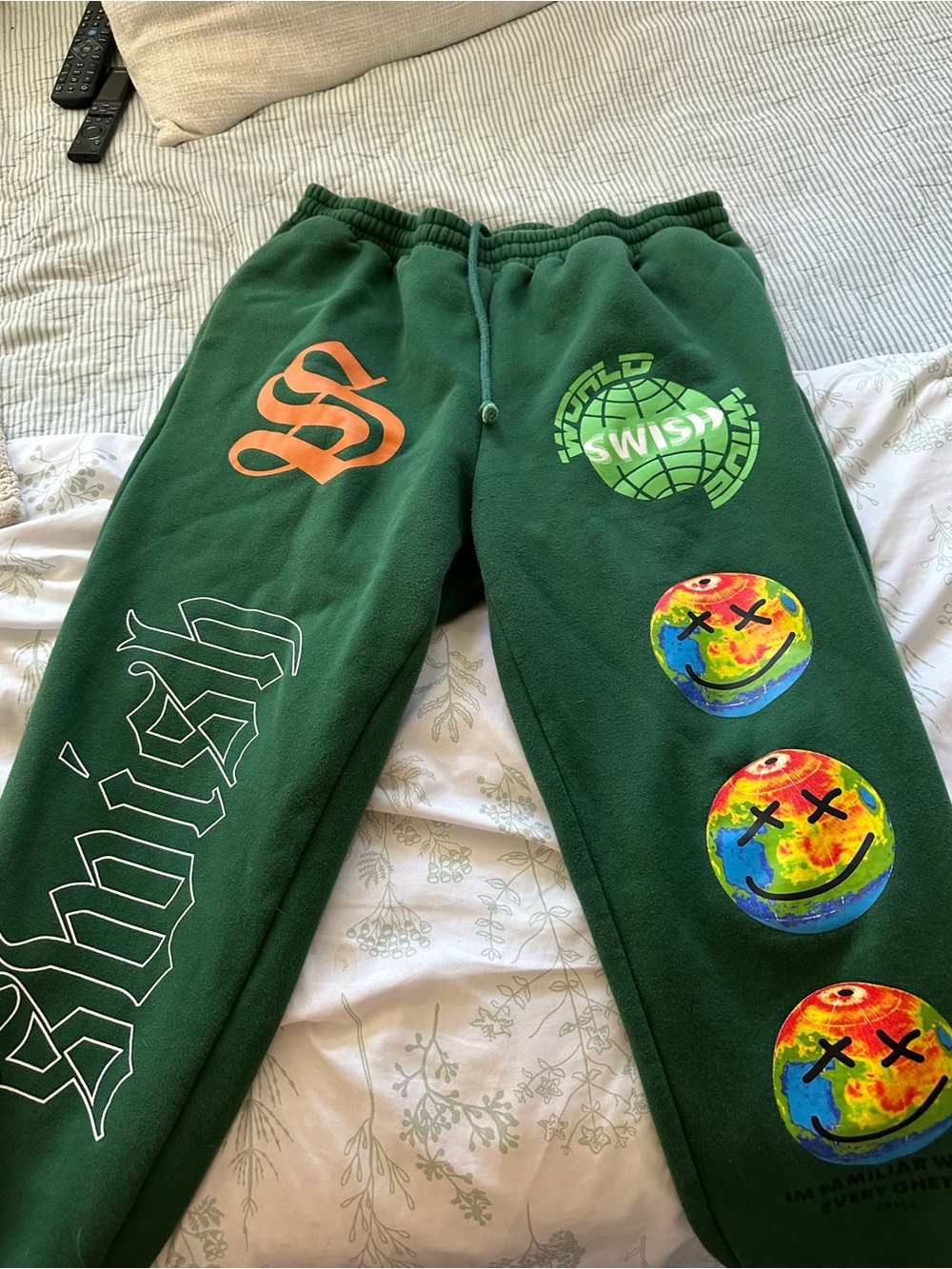 SWISH Worldwide Green Graphic Sweatpants XL Smiley Face Streetwear Joggers